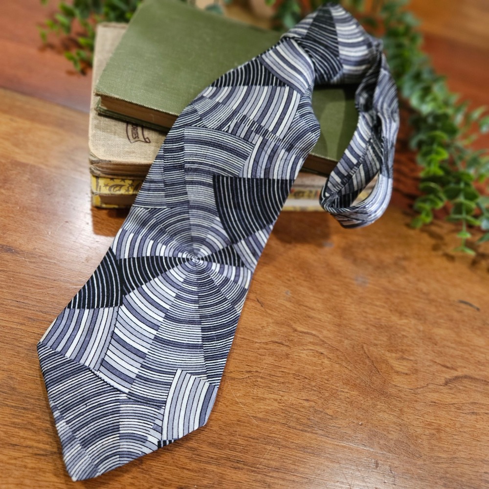 J. Blades & Co 100% Silk Tie Gray Black Op Art Geometric Mod Abstract Necktie